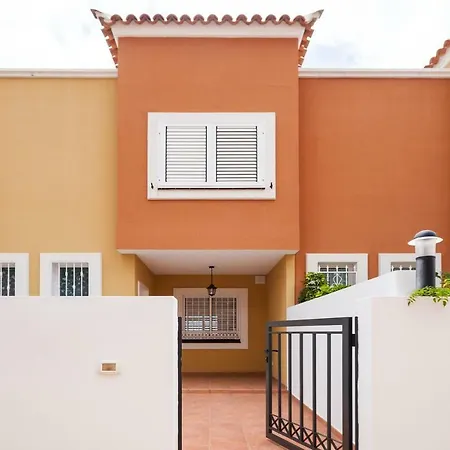 Adosado Sara Casa de Férias *